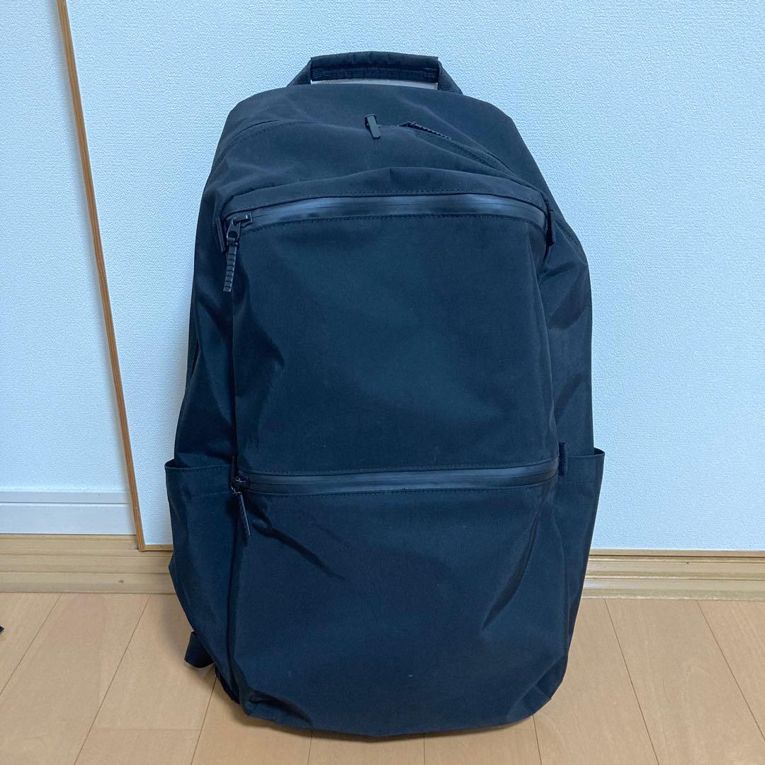 UNIQLO ファンクショナルバックパック 32ℓ - メルカリ