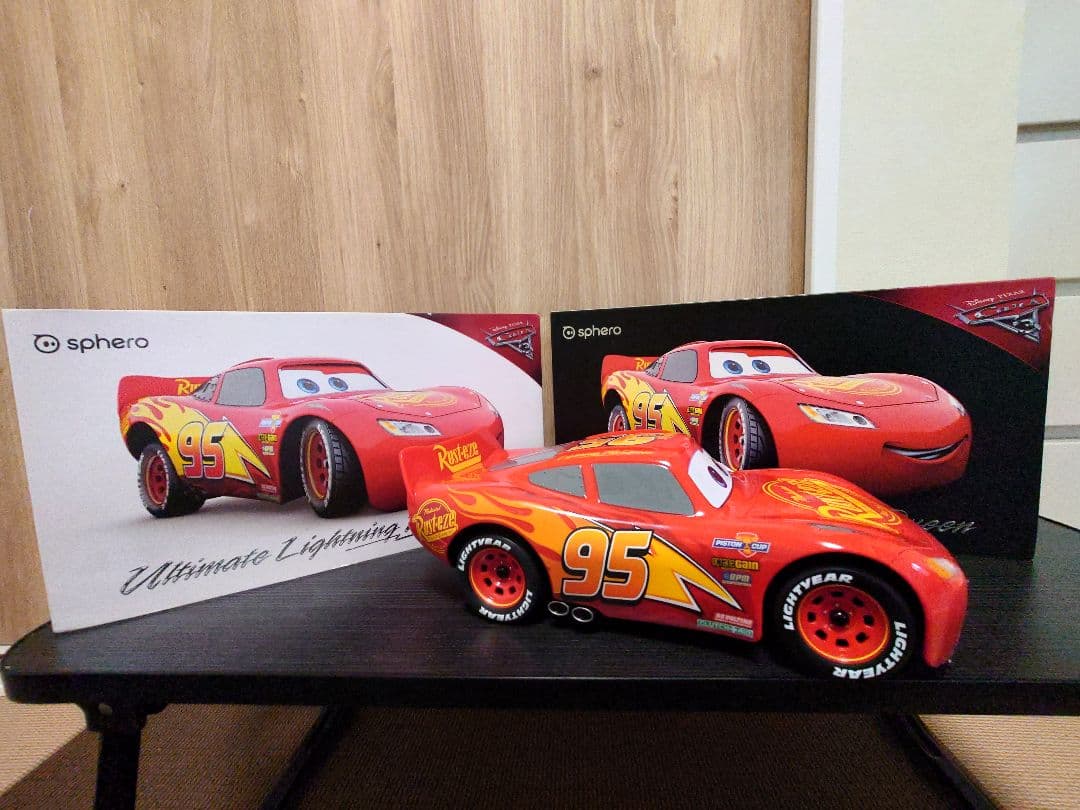 スフィロ　アルティメットライトニングマックイーン　ラジコン　カーズ
