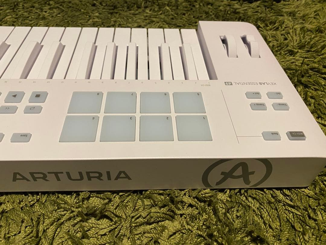 KeyLab Essential 49 MK3 Alpine White - メルカリ