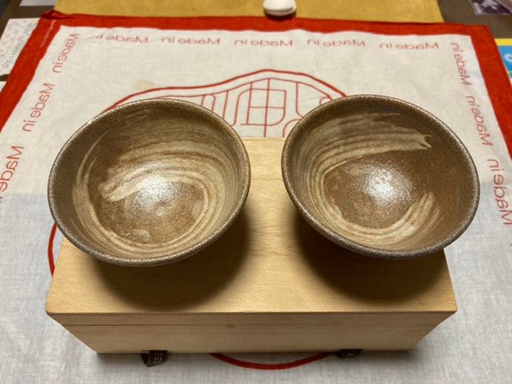 韓国人間国宝・千漢鳳の夫婦茶碗 韓国の人間国宝「千漢鳳」作の『新高麗呉器茶碗』を福ちゃんが買取