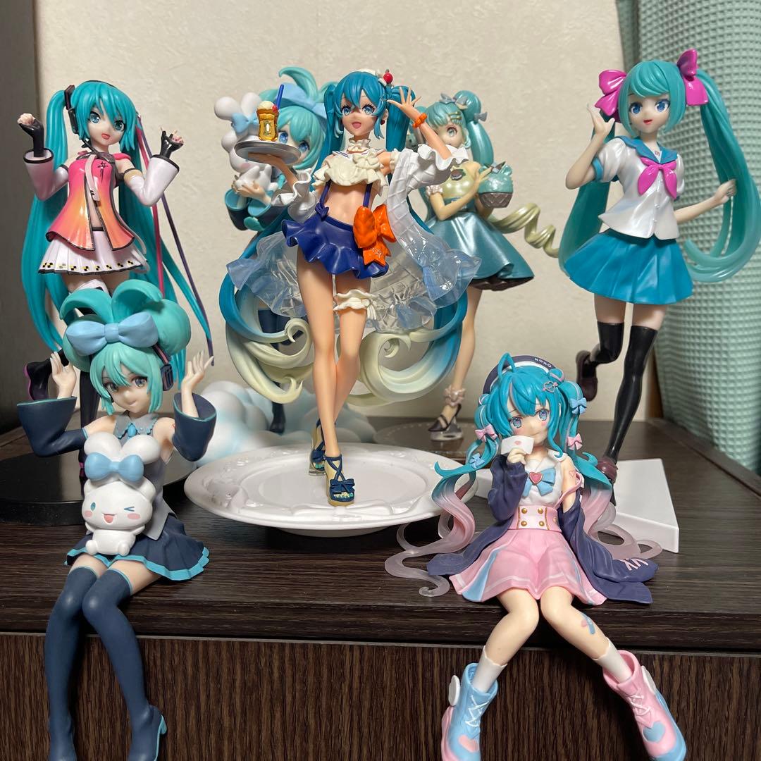 初音ミク フィギュア 7体セット - メルカリ