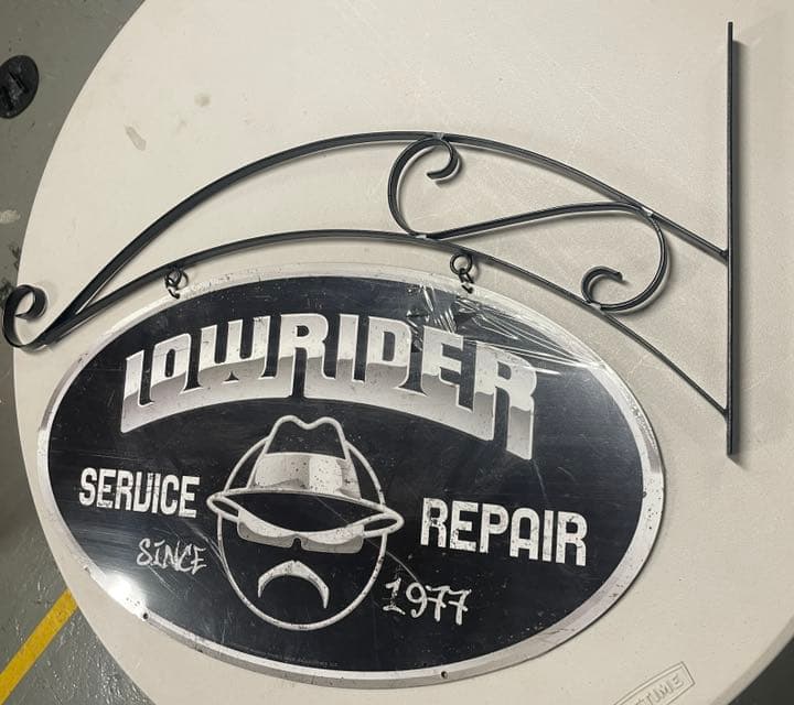 ローライダー　LOWRIDER 看板　アメリカ　ガレージ　インパラ　レア