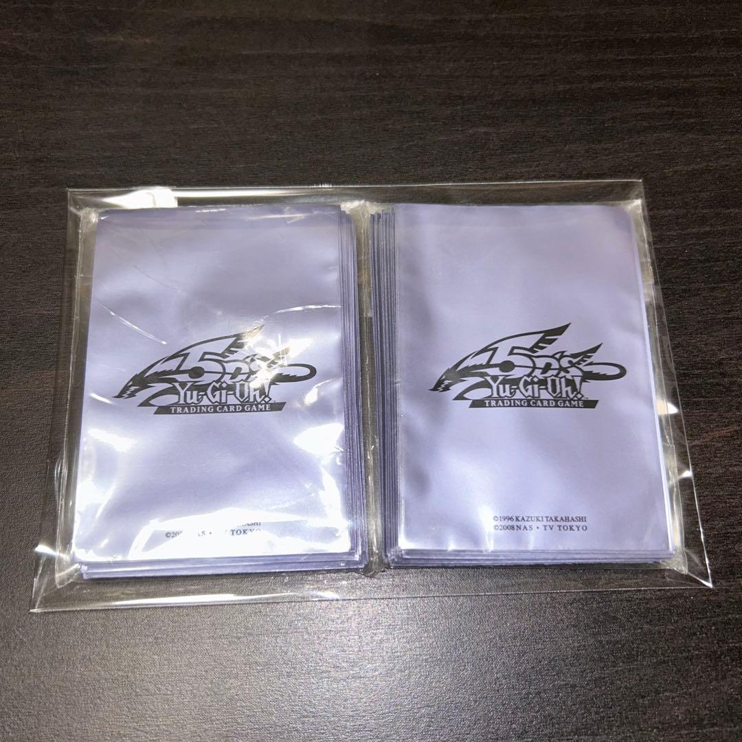 英語版】遊戯王 未開封 スリーブ 5D's tin缶 シルバー 40枚×2 - メルカリ