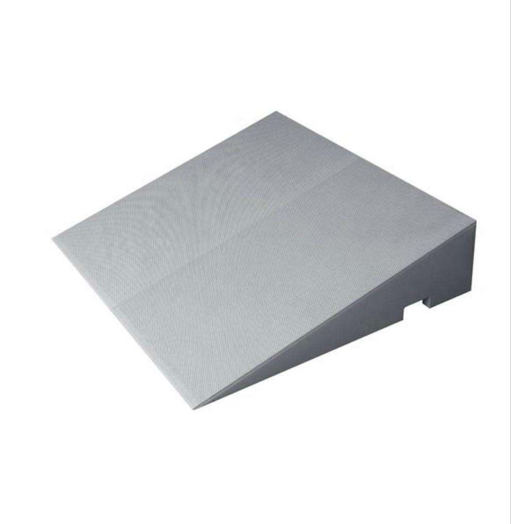 ダイヤスロープFRP／幅70cm・解消高さ13.5-14cm・勾配度数14度