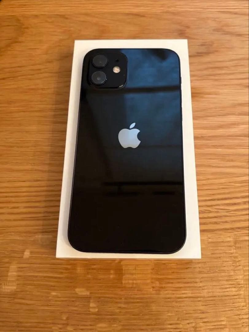 Apple iPhone 12 ブラック 本体　美品 Amazon | 【整備済み品】 Apple iPhone 12 64GB ブラック SIMフリー