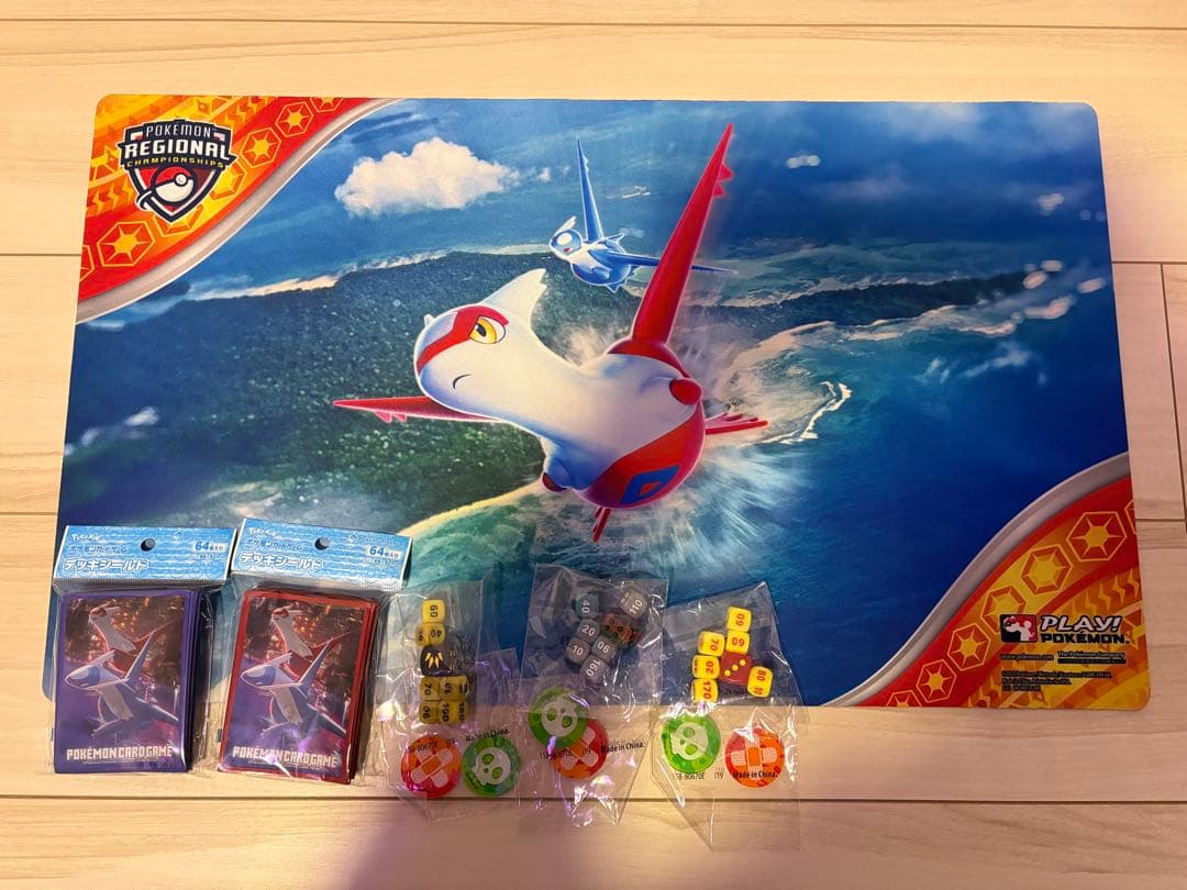 海外正規品 regional ラティアスラティオス プレイマット デッキシールド ラティアス・ラティオス プレイマット スリーブ デッキシールド 未開封