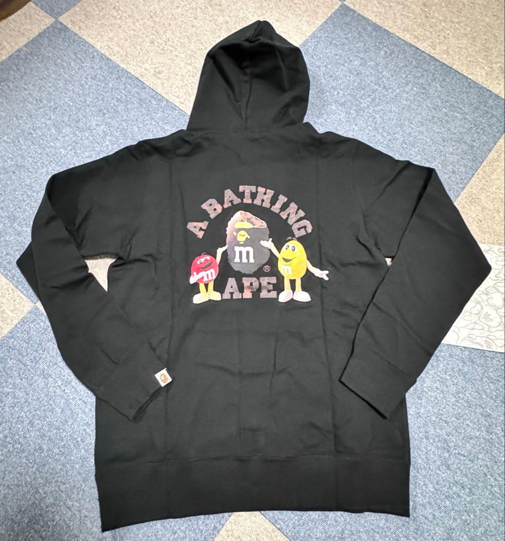 専用　BAPE M&M's コラボパーカー