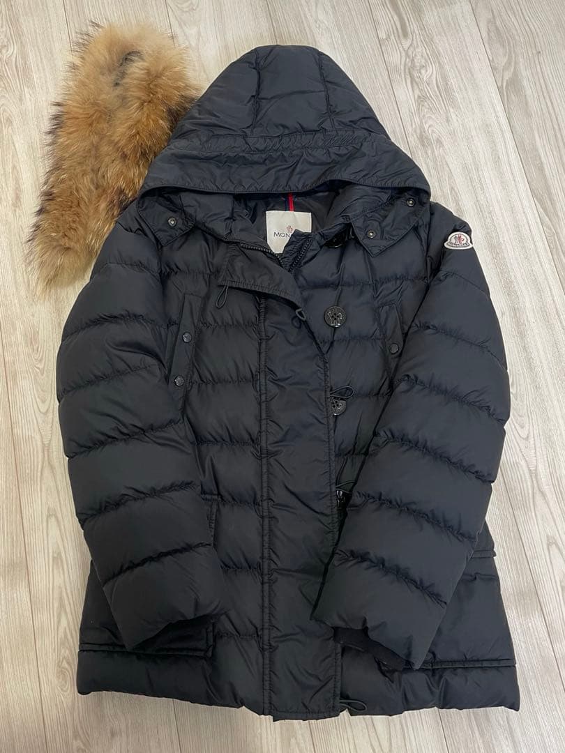 Moncler フード付き ブラックダウンジャケット MONCLER - MONCLER フード付きダウンジャケット 黒 サイズ 3の通販 by