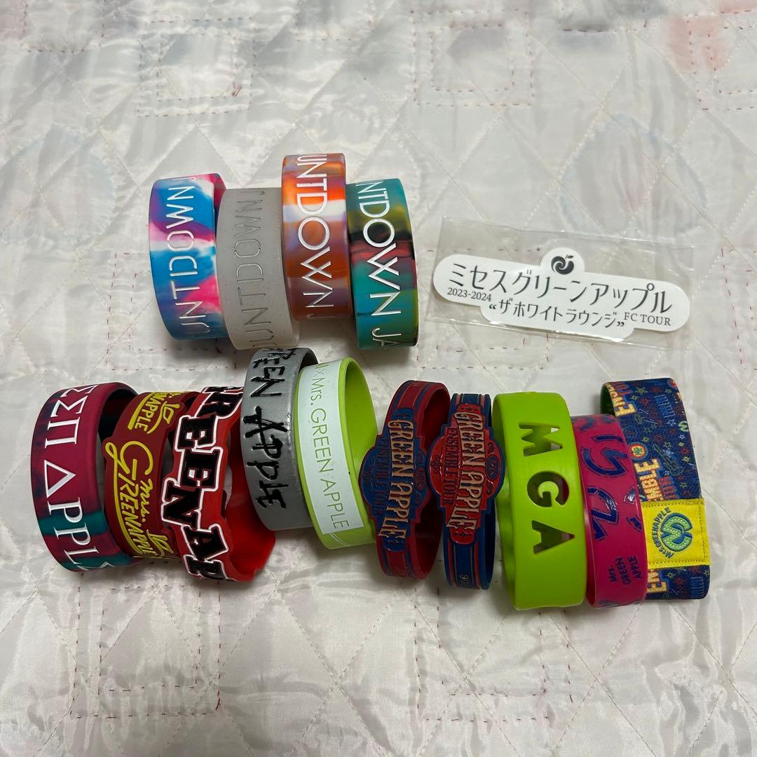 Mrs.GREEN APPLE ラババン 13個セット+シール - メルカリ