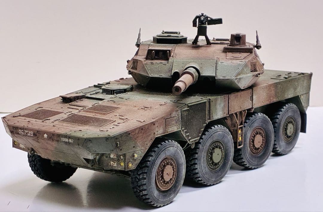 タミヤ　1/35 16式機動戦闘車　完成品　戦車　模型　プラモデル　自衛隊