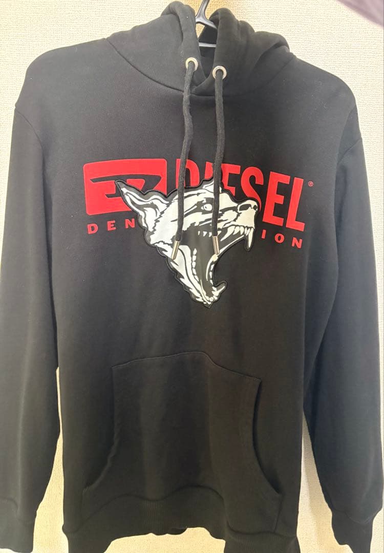 g*6様 DIESEL 黒 パーカー Mサイズ
