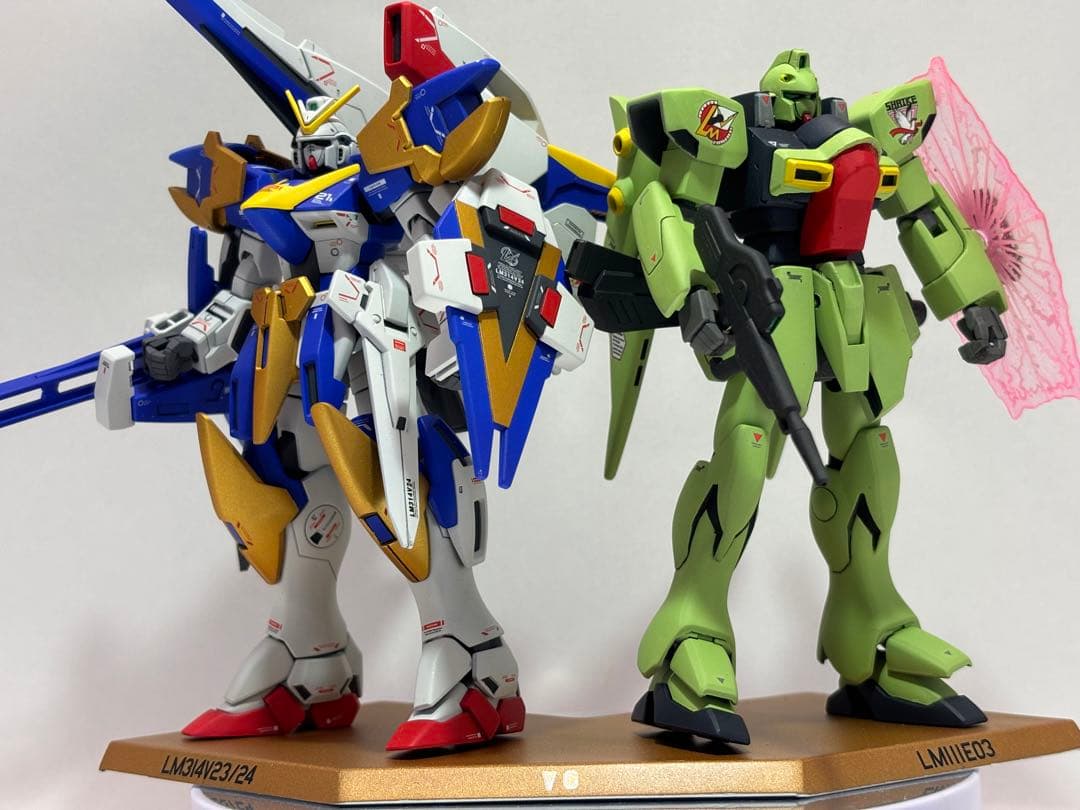 HG V2アサルトバスターガンダム＋ガンブラスター(ユカ・マイラス機)塗装完成品