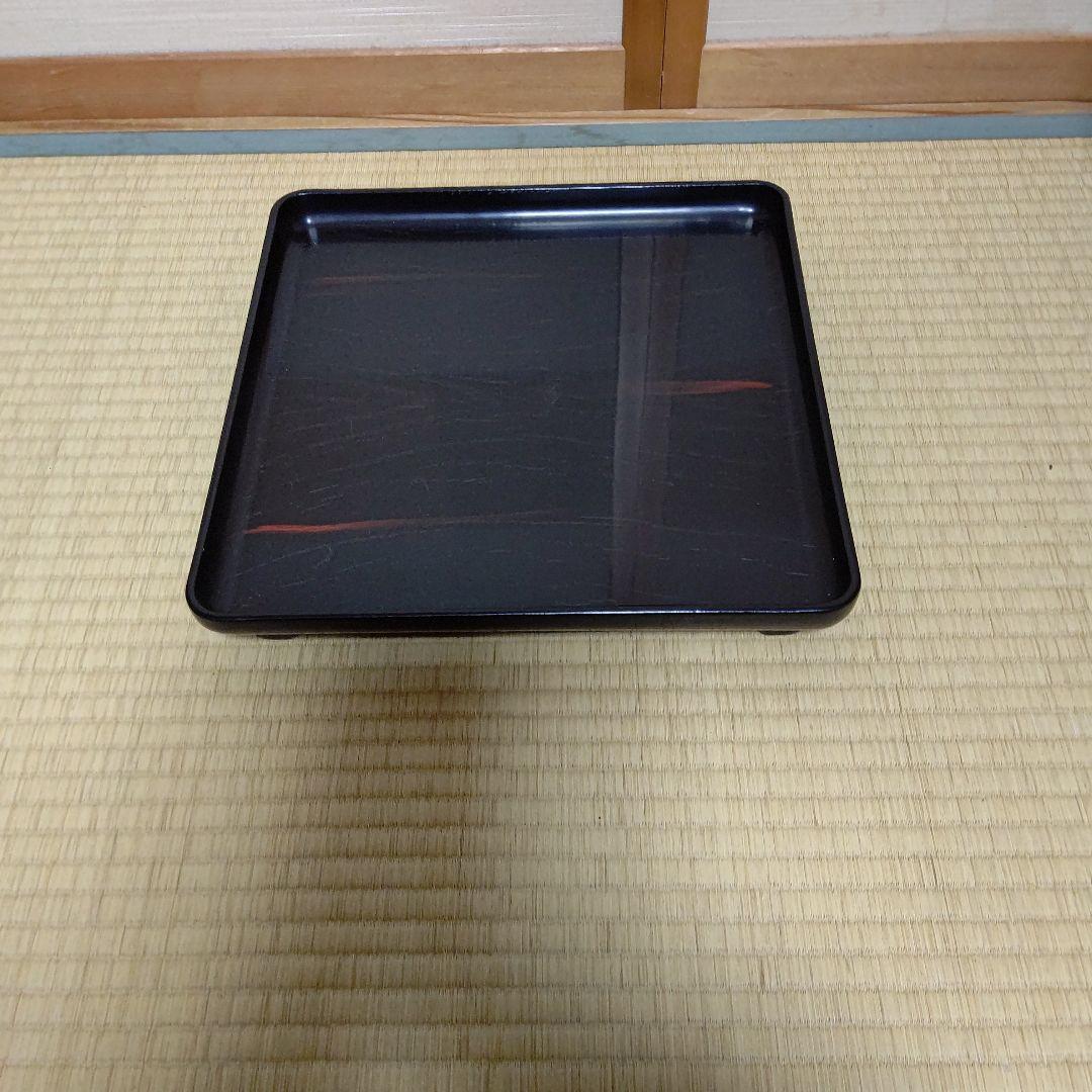 漆器製黒色トレー 赤いストライプ 13枚収納箱セット