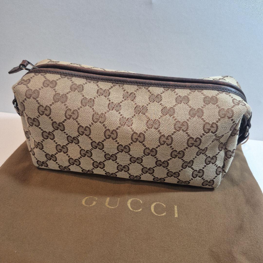 GUCCI　グッチ　ポーチ　保管袋　付き