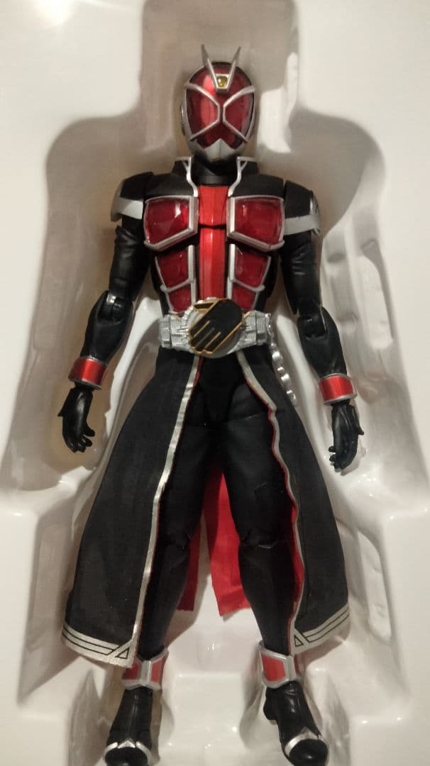 S.H.Figuarts 仮面ライダーウィザード フレイムスタイル 真骨彫