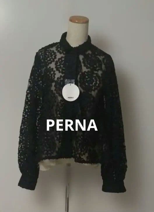 新品タグ付PERNAフラワーフリルレースシャツ定価15400円