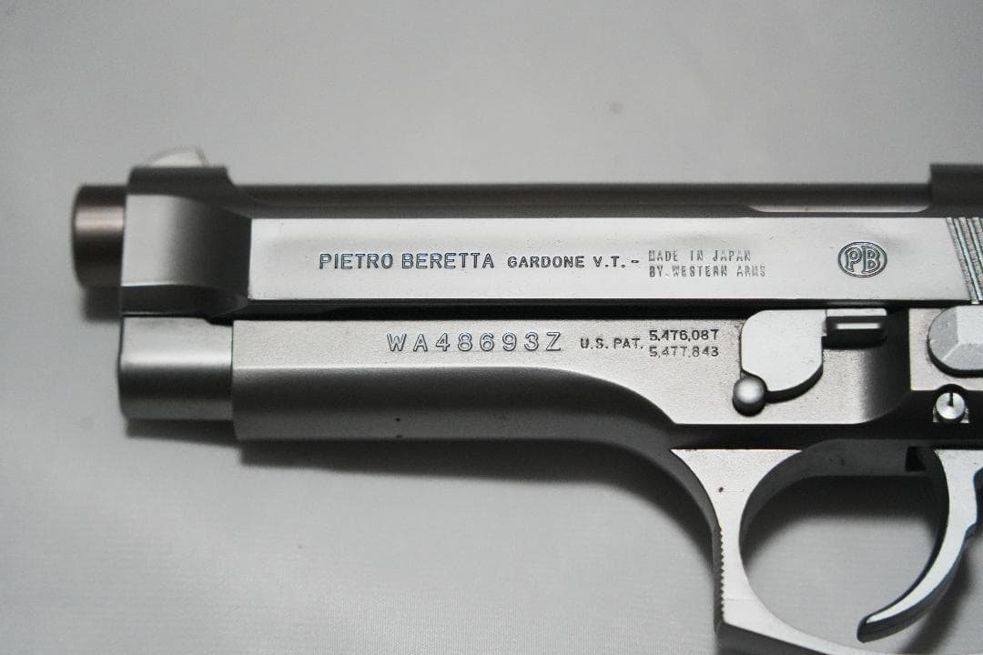 ウエスタンアームズ ベレッタM92FS アイノックス ガスガン シルバー