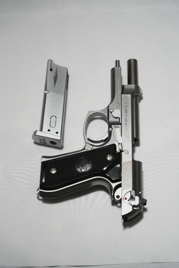 ウエスタンアームズ ベレッタM92FS アイノックス ガスガン シルバー