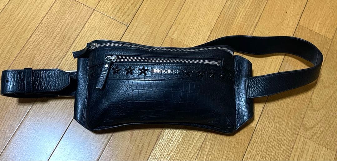 JIMMY CHOO クロコ風　ブラック ボディバッグ