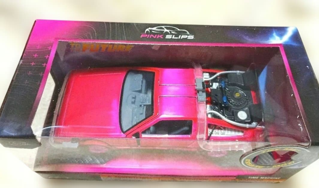 新品 Jada バックトゥーザフューチャー デロリアンPINK SLIPSピンク