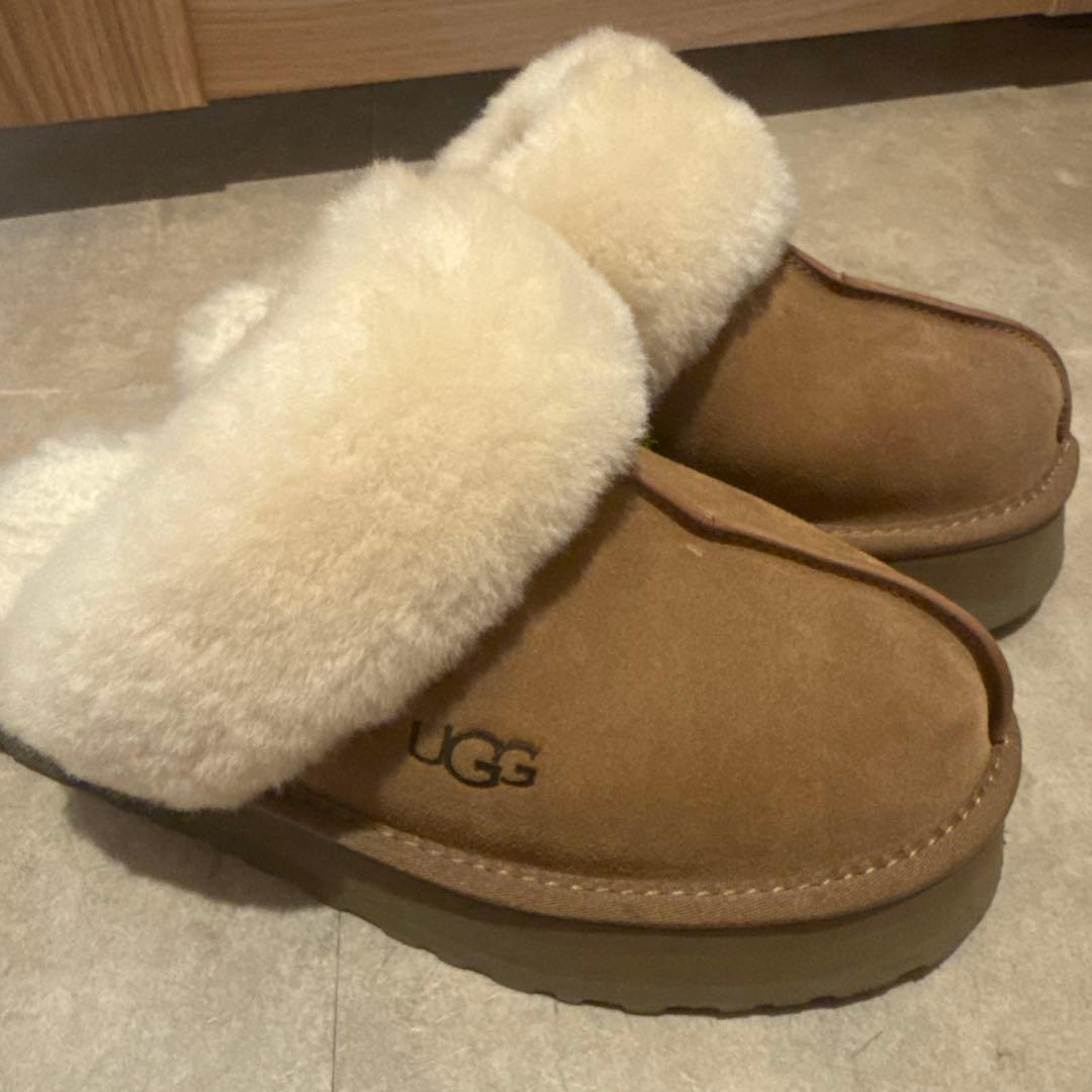 UGG disquetteブラウンスエードファームートン ブーツ スリッポン