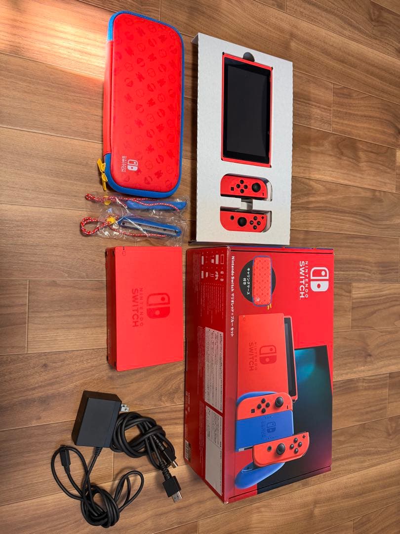 Nintendo Switch マリオレッド×ブルー - メルカリ