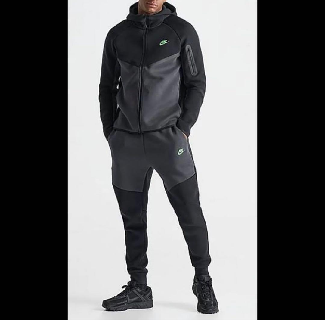 ナイキ　テックフリース　メンズ　上下セット