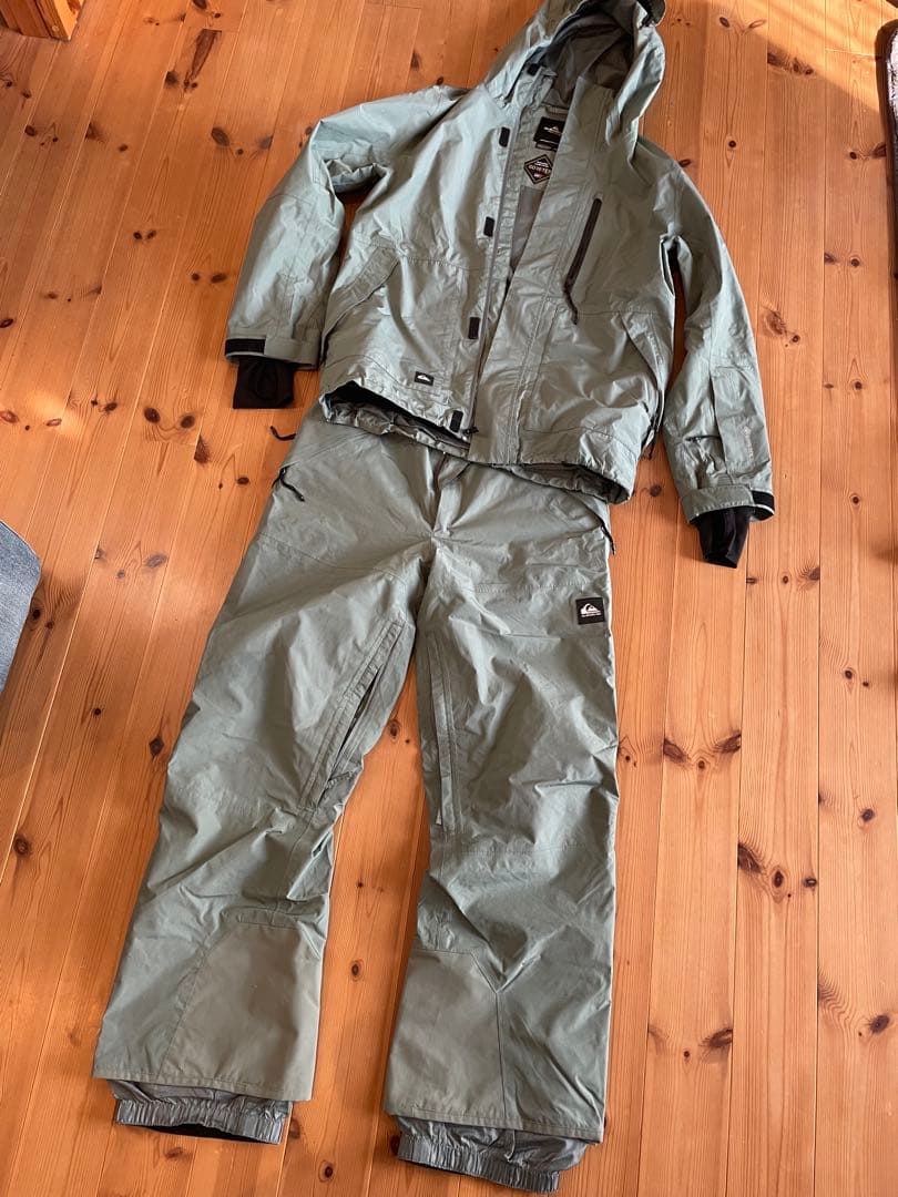 クイックシルバースノーボードウェアセット GORE-TEX カーキ