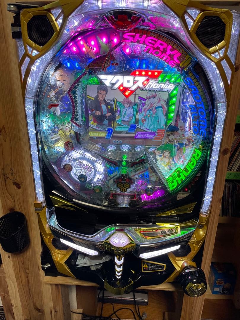 【引き取り歓迎】CRFマクロスフロンティア 358/1 玉無しオート付き Yahoo!オークション -「マクロスf」(パチンコ、パチスロ) の落札相場