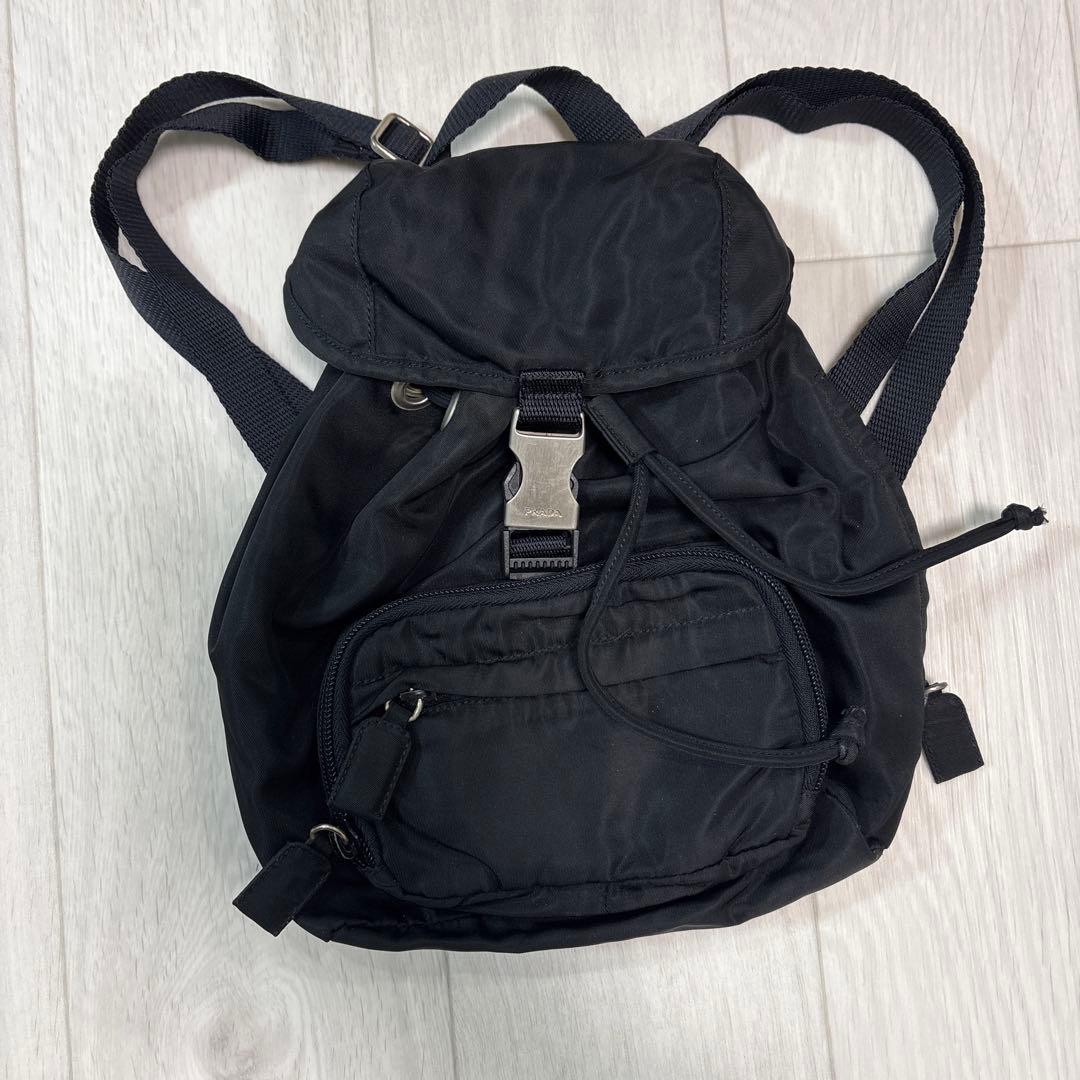 PRADA ブラック ミニリュック・バックパック