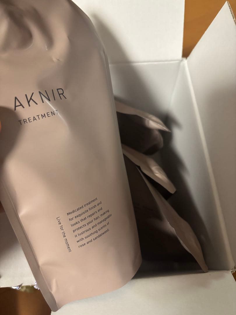 アクニー　シャンプー✖️2 トリートメント✖️2 詰め替え用　ローズ✖️サンダルウッド 楽天市場】AKNIR アクニー 梨花開発 薬用シャンプー トリートメント