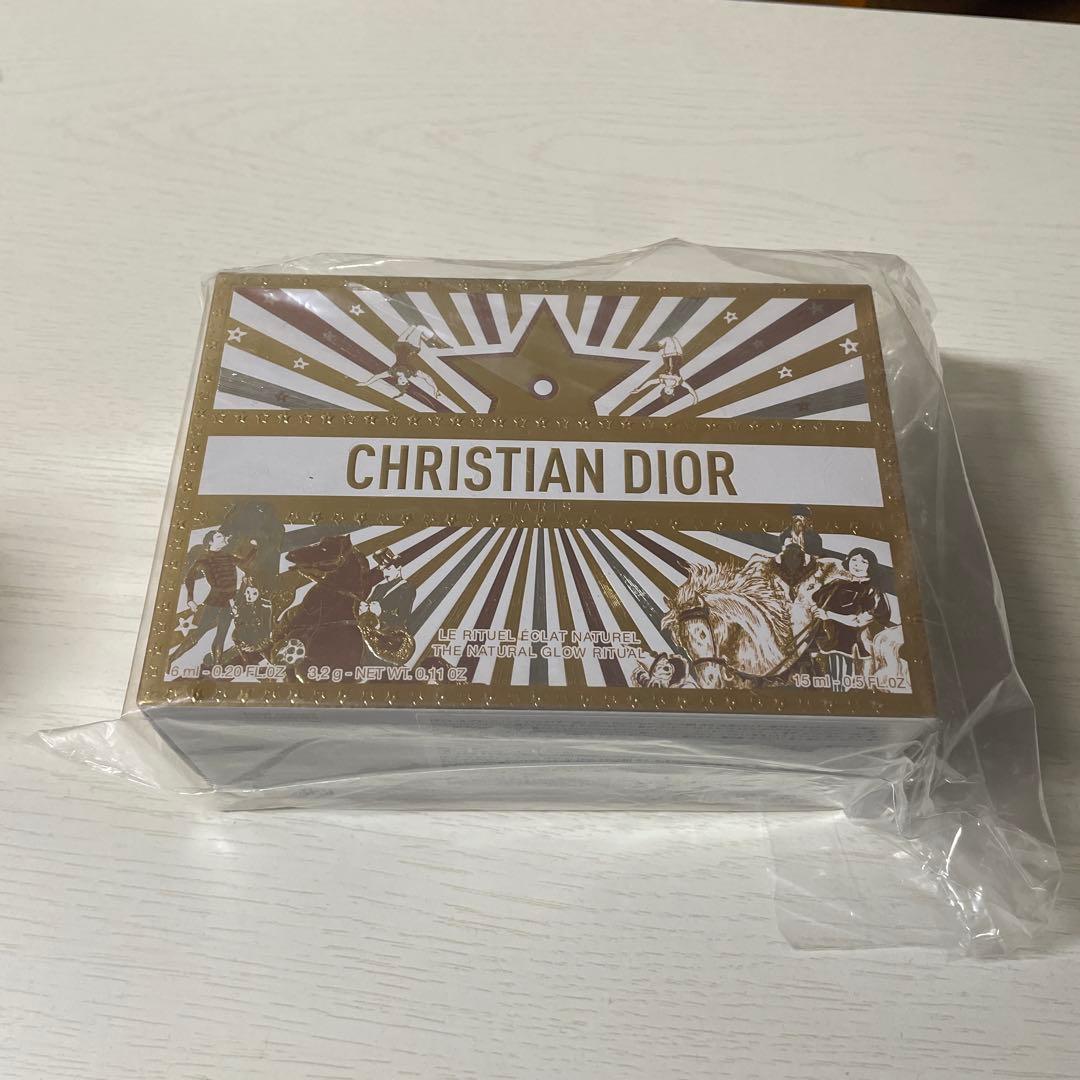 クリスマスコフレ　2025ディオールホリデーオファーギフト