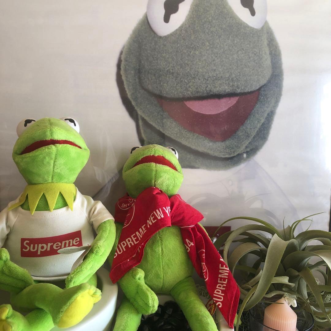 kawa 様Supreme♡Kermit コラボ カーミットレア ボックスロゴ kawa 様Supreme♡Kermit コラボ カーミットレア ボックスロゴ - メルカリ