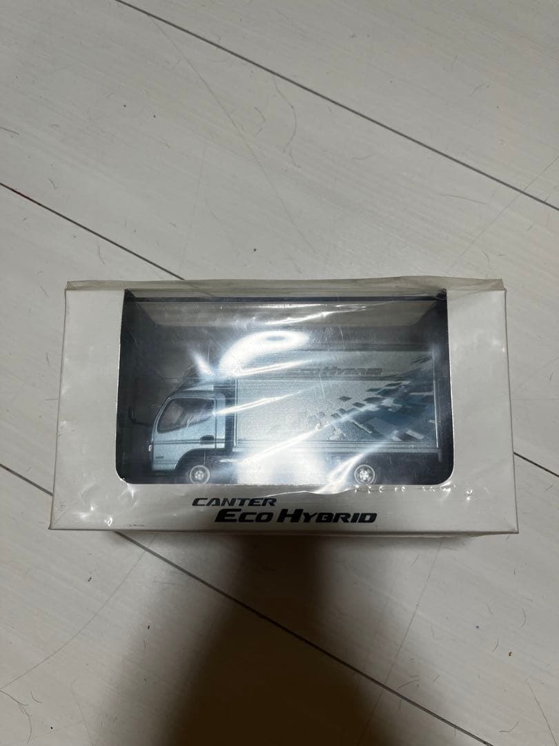 三菱ふそう　キャンターエコハイブリッド　1/43スケール　ダイキャストモデル