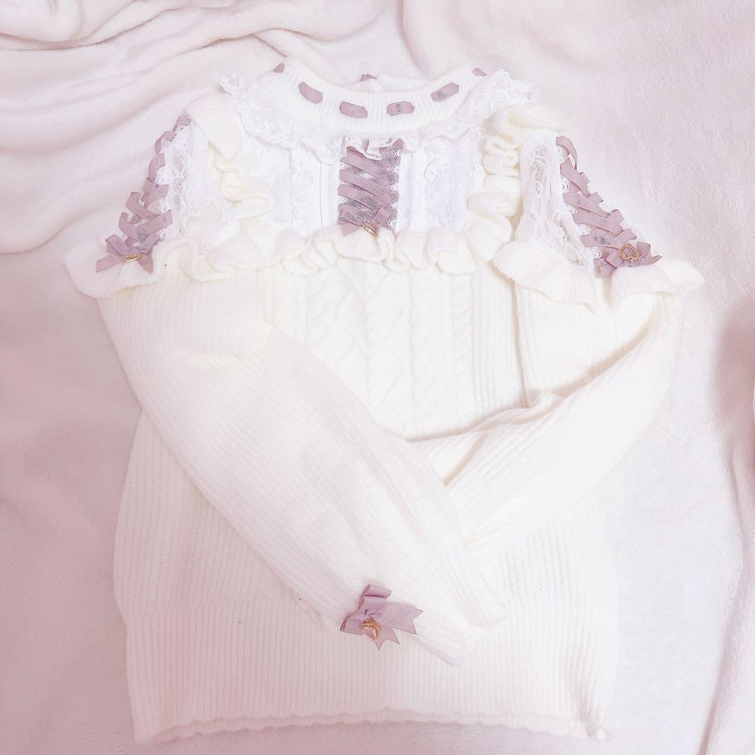 LIZLISA スピンドルポンポンニットトップス ホワイト