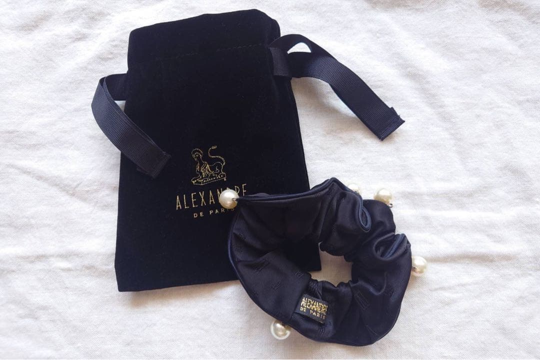 ALEXANDRE DE PARIS サテンシュシュ 黒