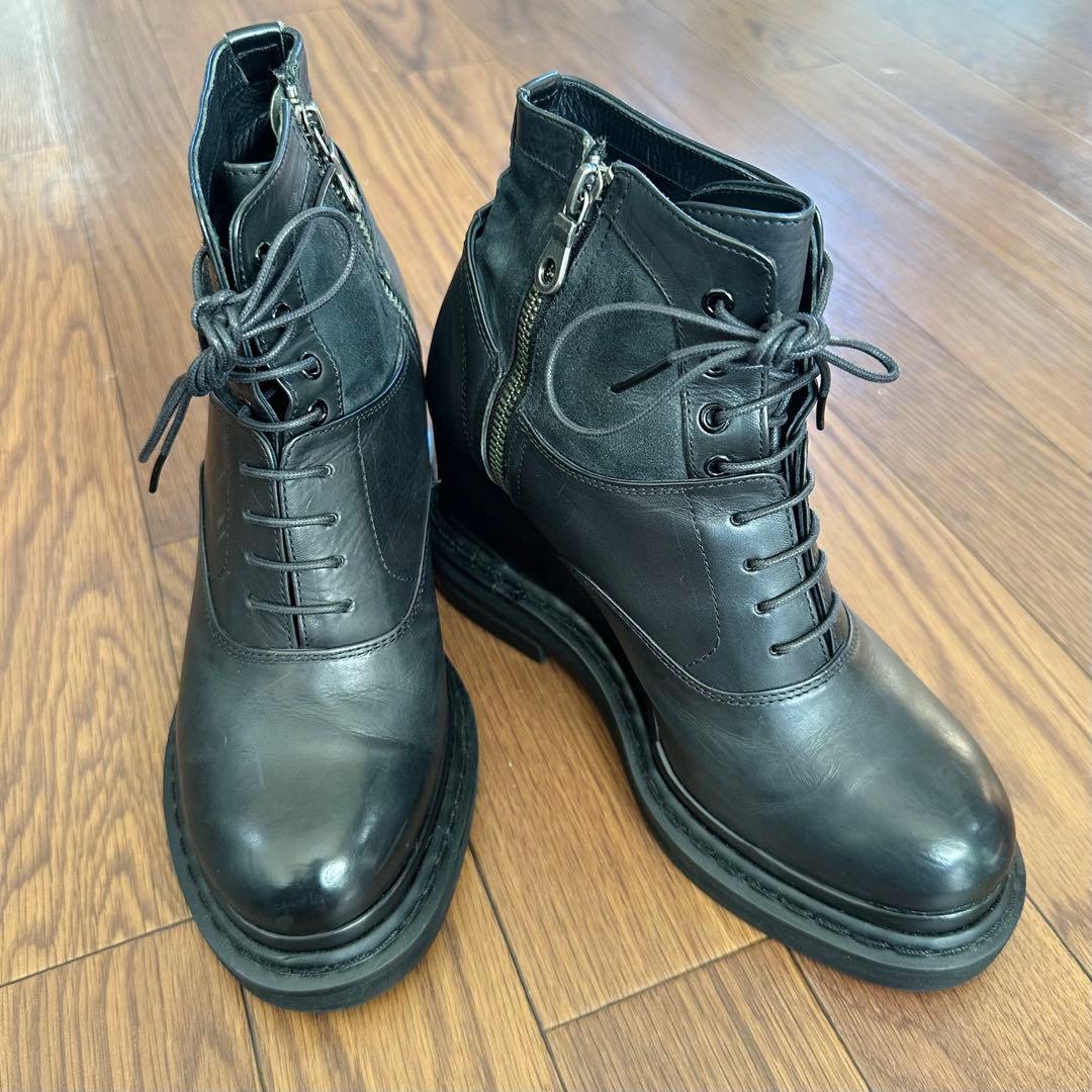 MIHARA YASUHIROブーツ　ブラックレザーウェッジソール Maison MIHARA YASUHIRO - メゾン ミハラヤスヒロ 『General Scale