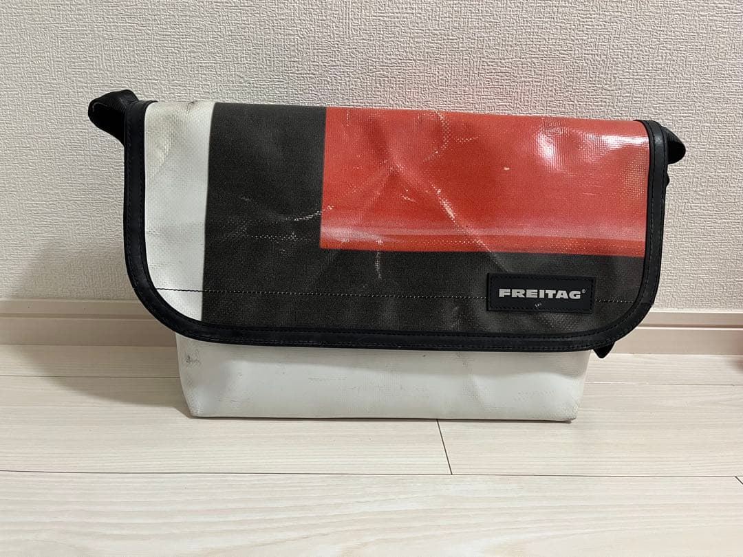 初期】FREITAG メッセンジャーバッグ 転写柄 - メルカリ
