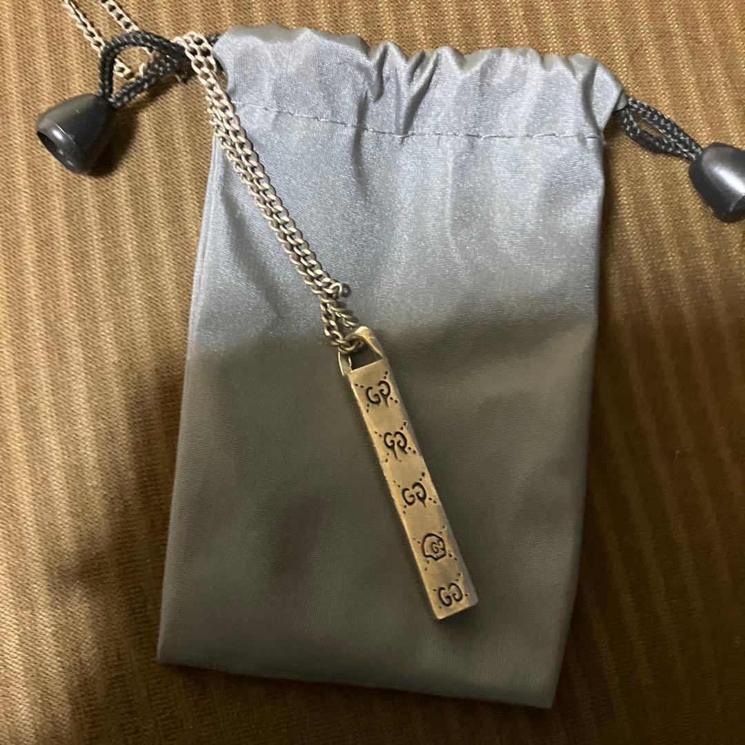 シルバー ロゴ入りネックレス ポーチ付き