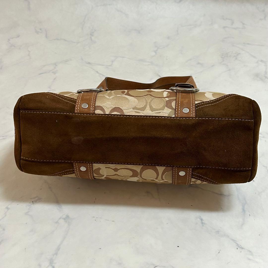 美品 コーチ ハンドバッグ シグネチャー チャーム付 レザー本革 ターン