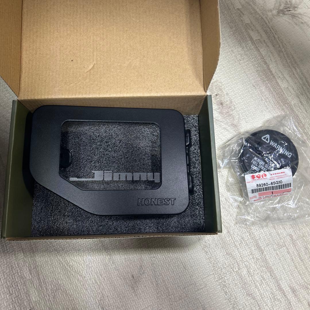 HONEST Jimmy ジムニー 給油口カバー・給油口キャップ ブラック