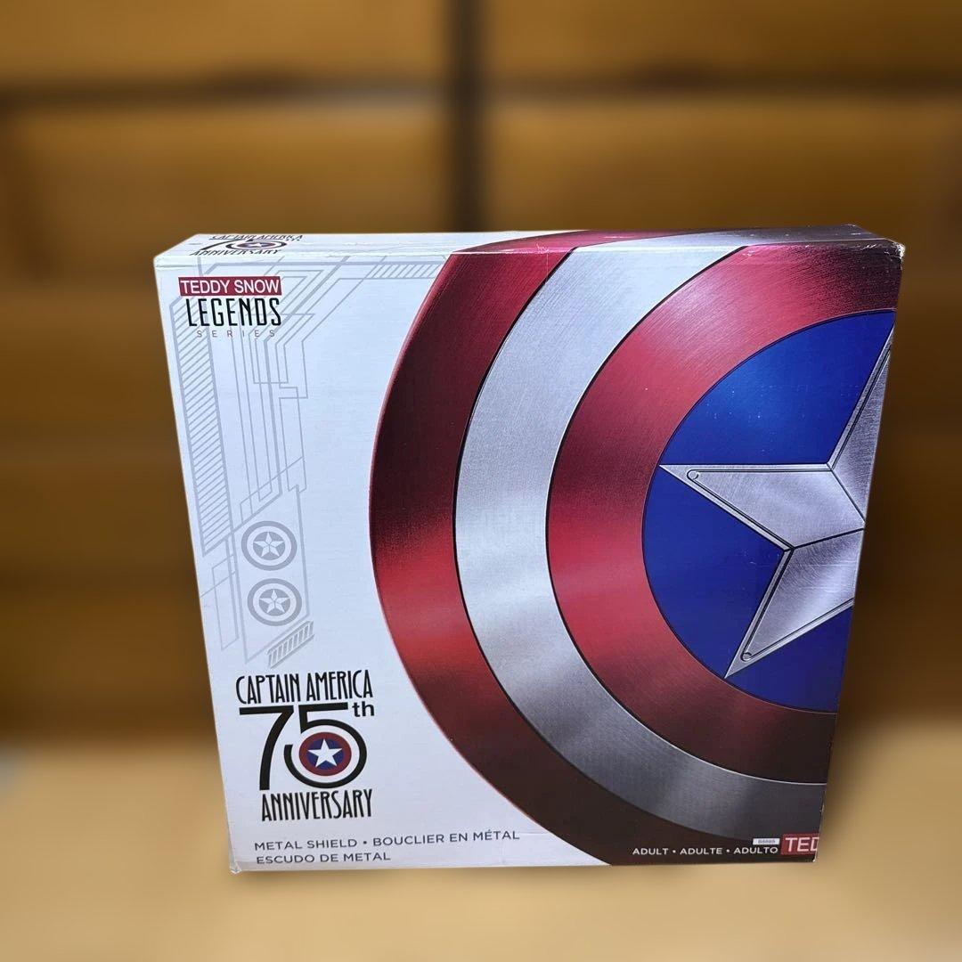 キャプテンアメリカのシールド 75周年記念版。 キャプテンアメリカ シールド 75周年記念 75th 盾 ハズブロ社製 正規品