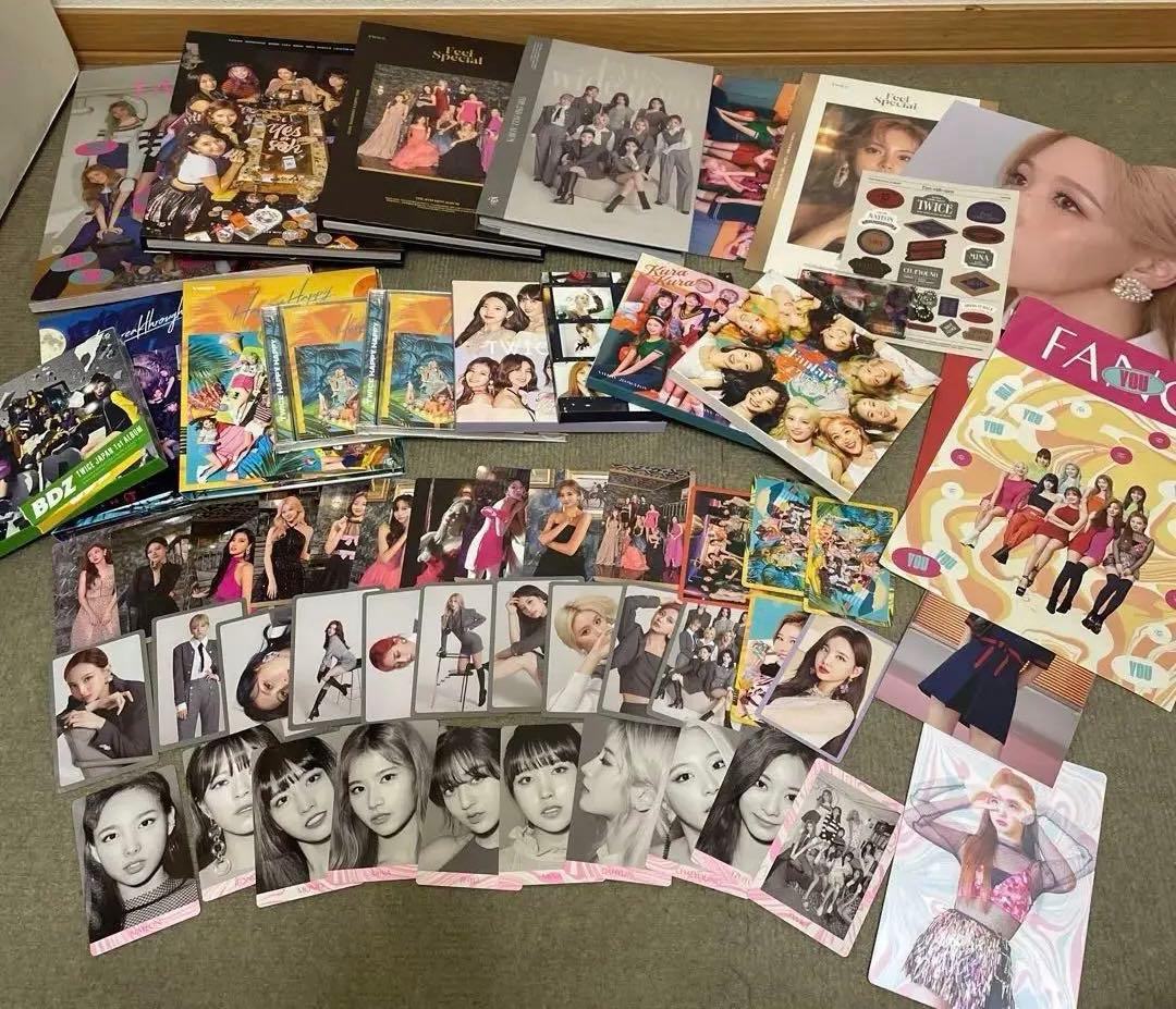 TWICE CD アルバム まとめ売り 特典付き - メルカリ