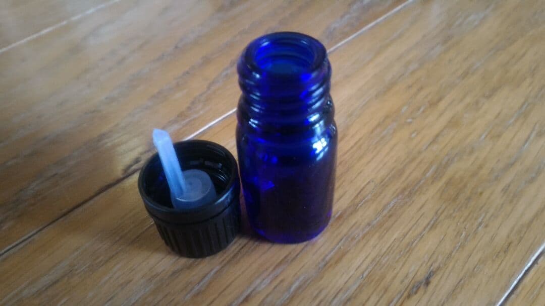 遮光瓶　クラフト用　アロマ　香水