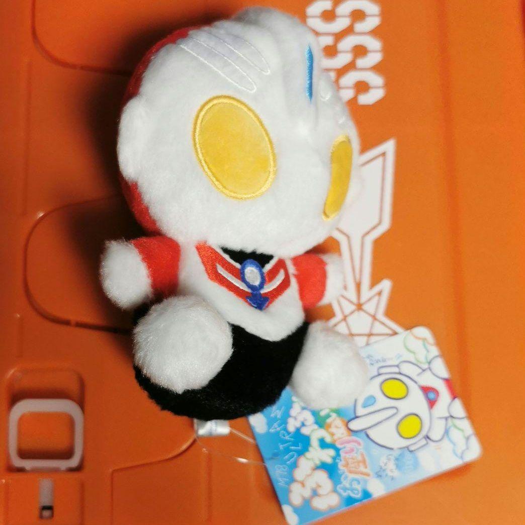 ウルトラマンオーブ　ウルトラマンショップ　ふわふわお座りぬいぐるみ　タグ付き ウルトラマンタロウ ウルトラマンショップ ふわふわお座りぬいぐるみ