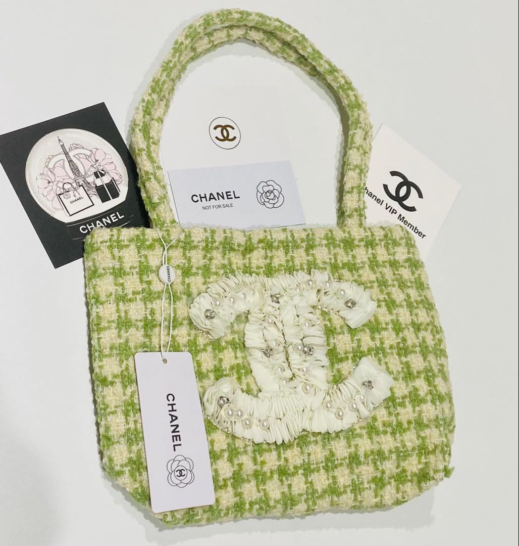 バッグ　フリル　トートバッグ ハンドバッグ　グリーン