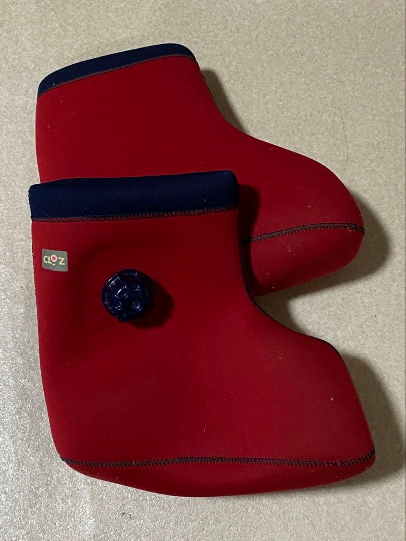ブーツ型湯たんぽ CLOZ やわらか 湯たんぽ ブーツ型 底付き 足用 シューズ クロッツ