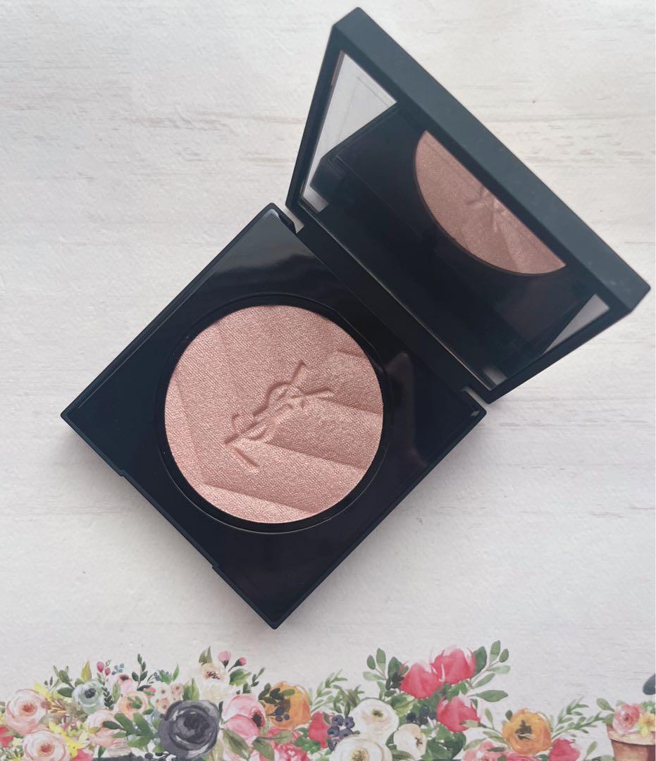 イヴサンローラン オールアワーズハイパールミナイザー 03 ロージーサンド