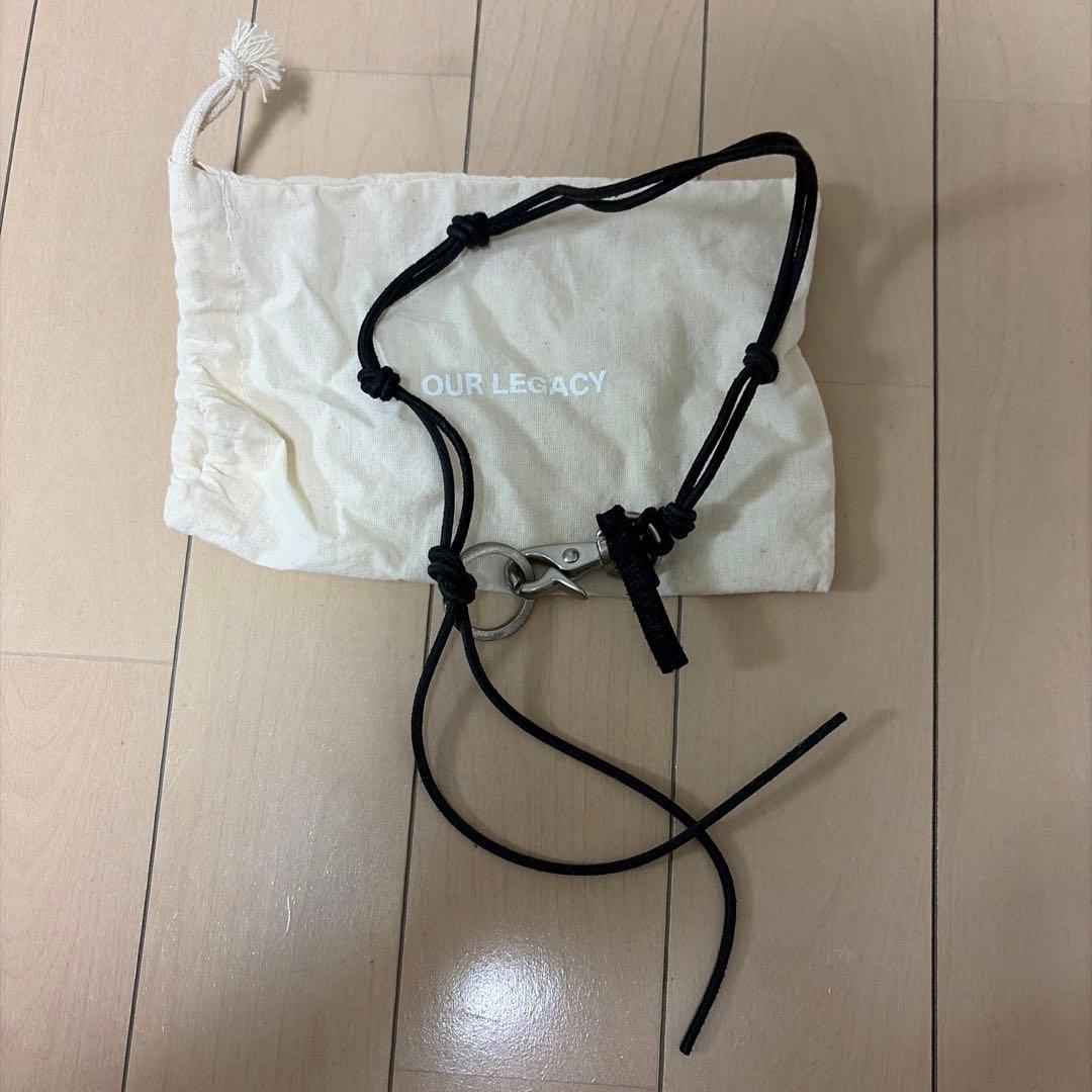 OUR LEGACY ブラックレザー ネックレス OUR LEGACY | LADON / BLACK LEATHER レザーネックレス – STOCK