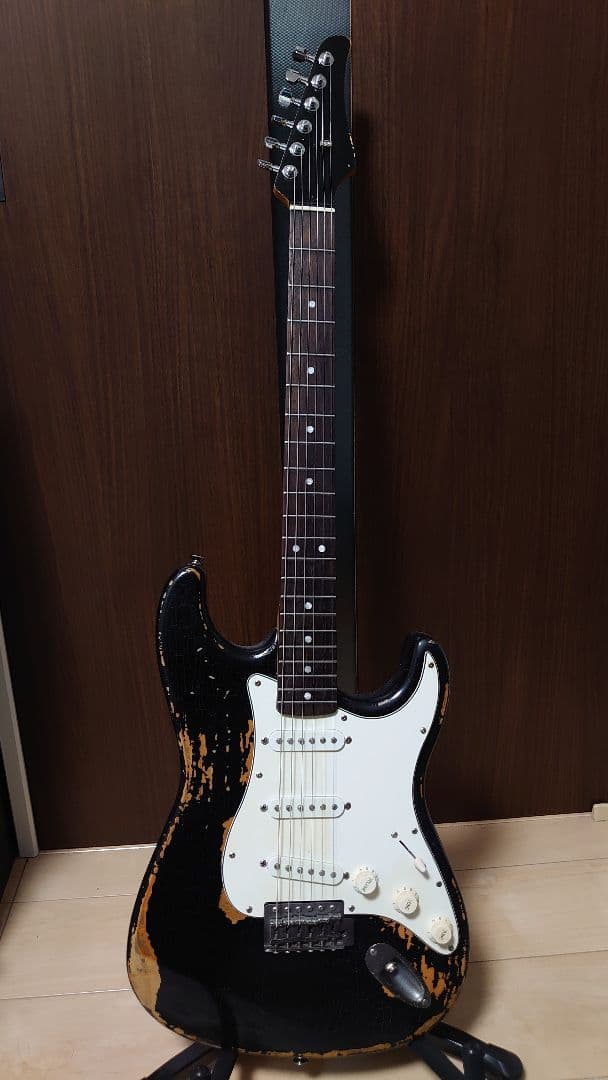 値下げ交渉可】Fender系ストラトキャスター【レリック加工】 - メルカリ